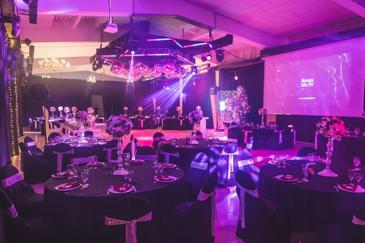 Decoración de salón para eventos